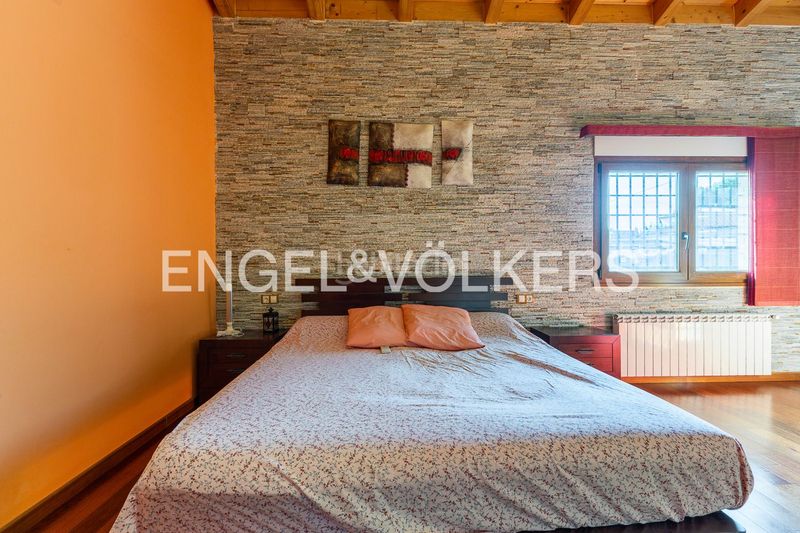 Foto 5b803014-871f-43d7-b172-57f5b81eeda3. Casa con riscaldamento parcheggio piscina in Poblets (els)
