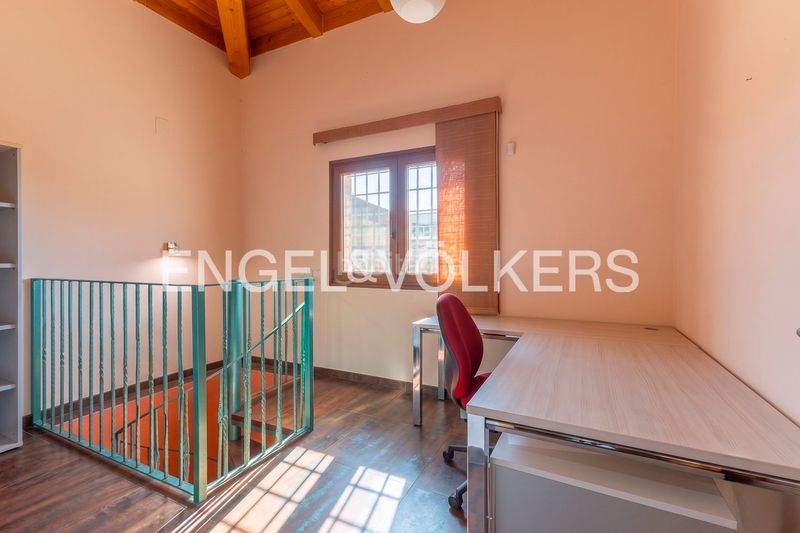 Foto 680209ba-7590-44a6-9d1c-6a24527b48b7. Casa con riscaldamento parcheggio piscina in Poblets (els)