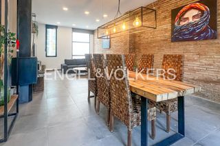Lloguer Casa  Calle l'horta. Casa esquinera de 240m2 con jardín en alfafar