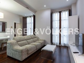 Affitto Appartamento in El Mercat. Acogedor loft en ciutat vella