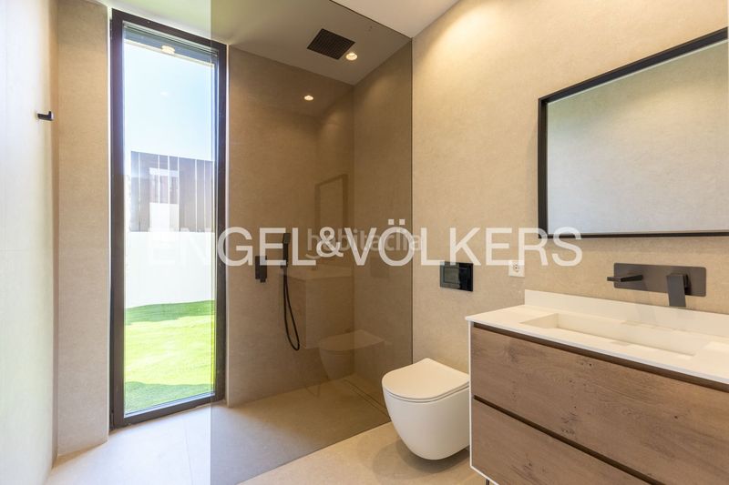 Foto b8b665b4-5007-492d-b27c-8d852f388fb9. Casa amb calefacció aparcament piscina a Nueva Santa Barbara - Cruz de Gracia Godella