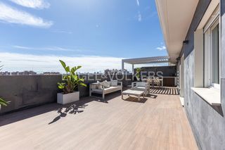 Rent Penthouse  Avinguda de peris i valero. Fantástico ático con terraza en ruzafa