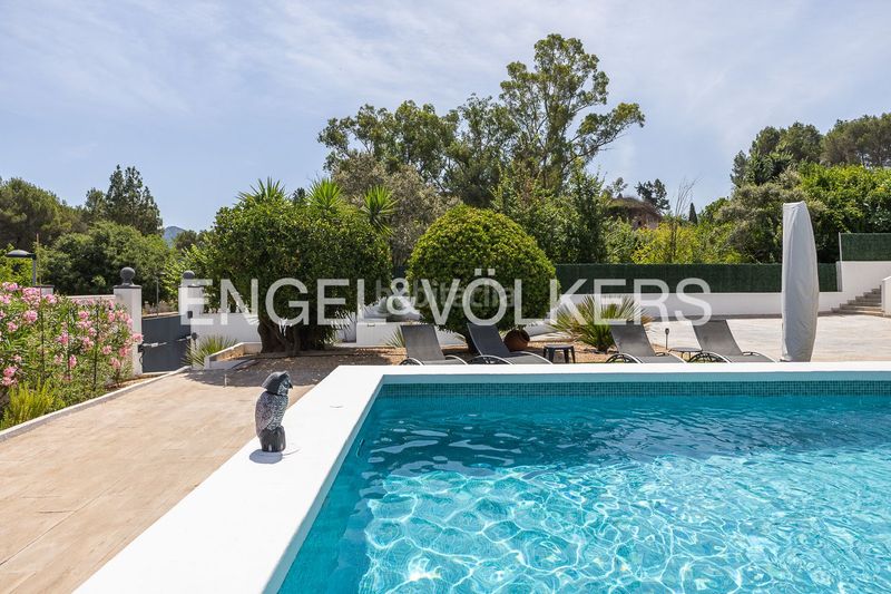 Foto 0d0d4689-c21e-4486-bdfd-dffc325c0ba6. Casa amb calefacció aparcament piscina a Carcaixent