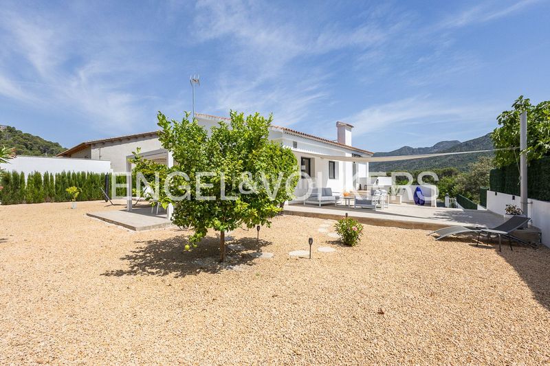 Foto da787ffc-0525-4f44-9d20-d95655ca7a4a. Casa amb calefacció aparcament piscina a Carcaixent