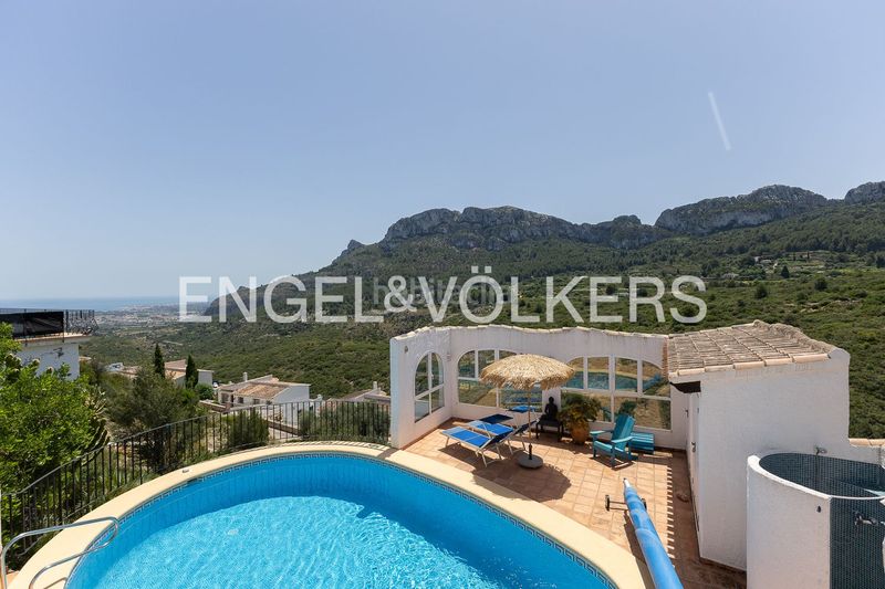 Foto 03251031-b845-4416-9b13-3332b186dfb9. Casa amb calefacció aparcament piscina a Devessa - Monte Pego Dénia