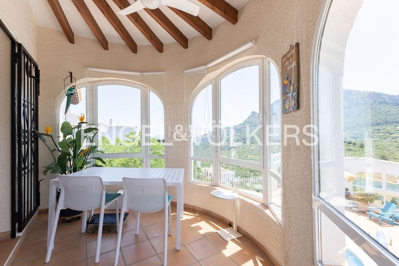 Foto 18daa49a-f0ee-499f-88b3-9663970c5154. Casa amb calefacció aparcament piscina a Devessa - Monte Pego Dénia