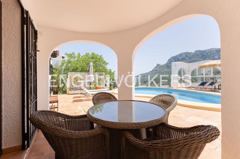 Foto a47c3179-2ebe-4883-a903-5d346799883f. Casa amb calefacció aparcament piscina a Devessa - Monte Pego Dénia