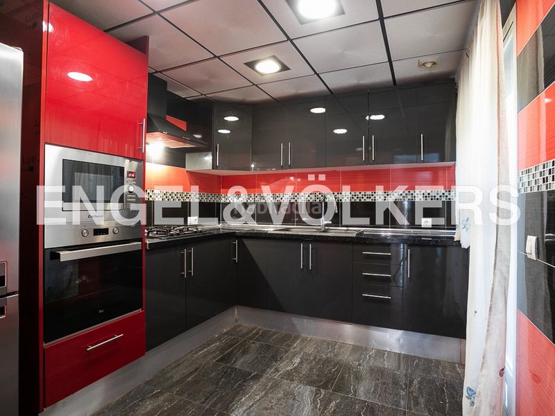 Foto 40e5286d-3e53-4d2b-b720-4cfb36156889. Affitto casa a schiera con riscaldamento parcheggio in Pobla de Farnals (la)