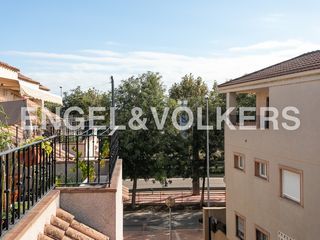 Rent Semi detached house  Carrer regne de valencia. Fantástico dúplex en puebla de farnals