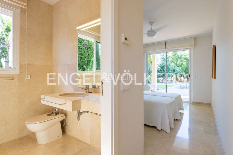 Foto f257237b-71e3-41b2-afd6-c44ae794a5e3. Casa amb calefacció aparcament piscina a Partida Tosal - Zona dels Castellans Xàbia