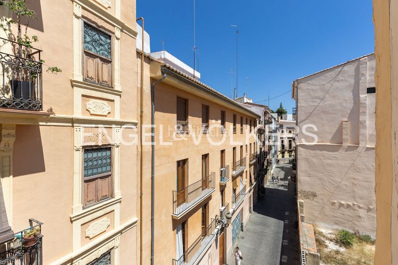 Foto b0161ff9-7376-48df-ba0f-e0bb26b14da6. Pis amb calefacció a El Carme Valencia