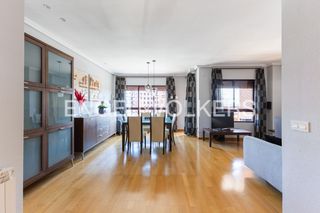 Rent Flat  Camí de la plana. Alquiler de larga estancia  avenida la plana, castellón