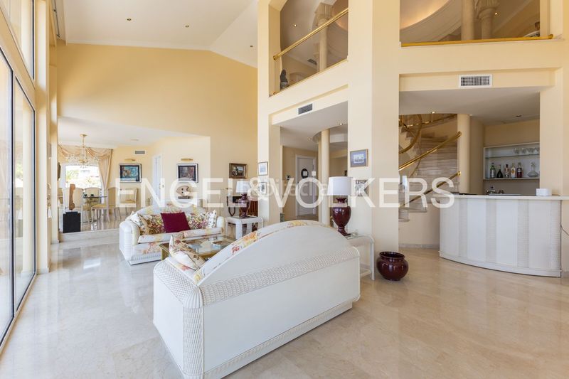 Foto 8e86a5f1-8178-42a8-bc2e-dc7076808768. Casa amb calefacció aparcament piscina a Puerto Xàbia