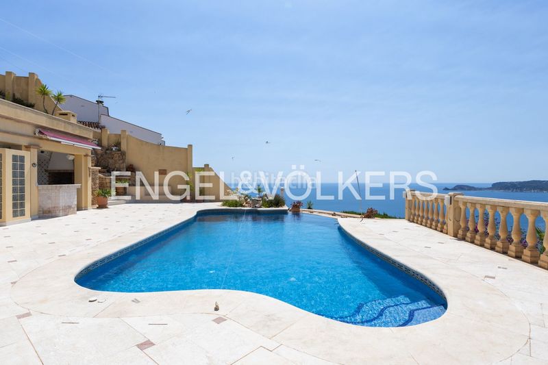 Foto e75db78f-809b-48b0-99b4-20fae0c2c32b. Casa amb calefacció aparcament piscina a Puerto Xàbia
