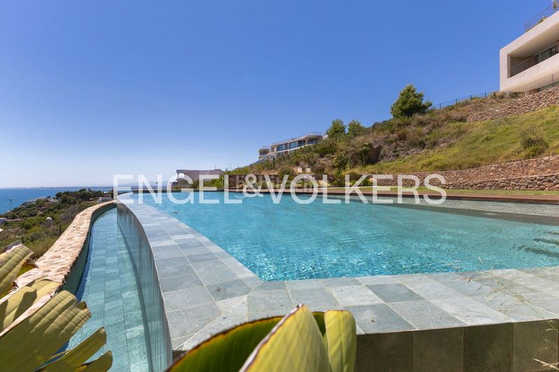 Foto 1af58075-ce3e-4c92-9b1e-12cfb730f5a3. Pis amb calefacció aparcament piscina a La Renegà-Torre Bellver-Les Platgetes Oropesa del Mar