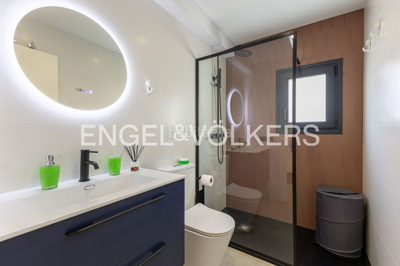 Foto d848f1eb-50af-45e3-a6de-a10aa211adc0. Casa adossada amb calefacció aparcament piscina a Gandia