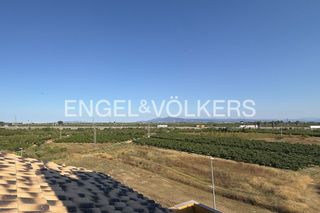 Rent Flat in Alginet. Magnifico piso de obra nueva con parking en alginet