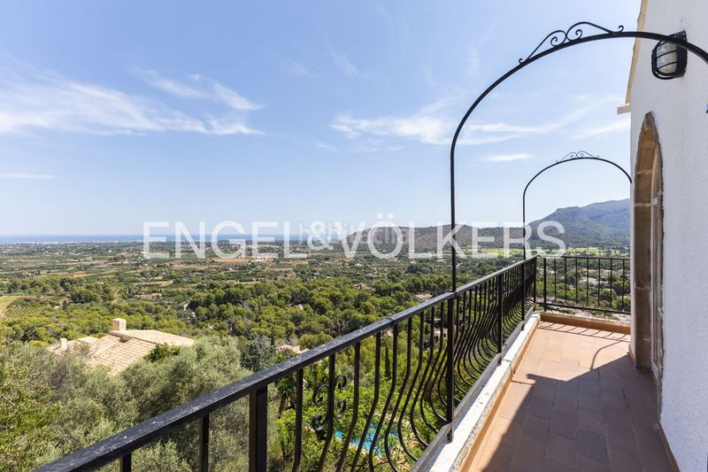 Foto 4230e2f3-2d81-4f94-924b-147c7875e833. Casa amb calefacció piscina a La Sella Pedreguer