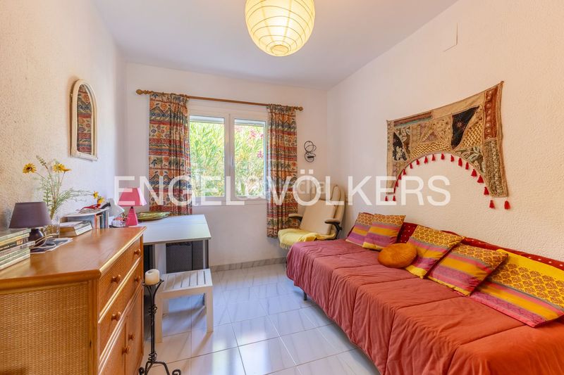 Foto 587e780d-b9b7-4d96-aa45-ab7d76f9e800. Casa amb calefacció piscina a La Sella Pedreguer