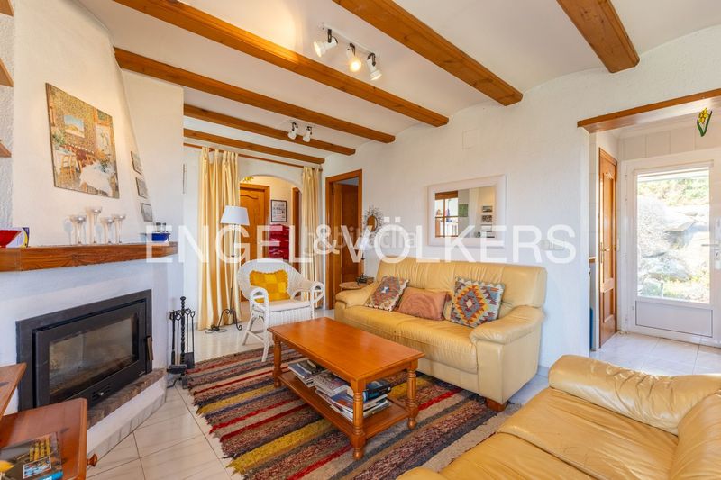 Foto ab623077-e3ad-4ac3-b637-ecef27527227. Casa amb calefacció piscina a La Sella Pedreguer