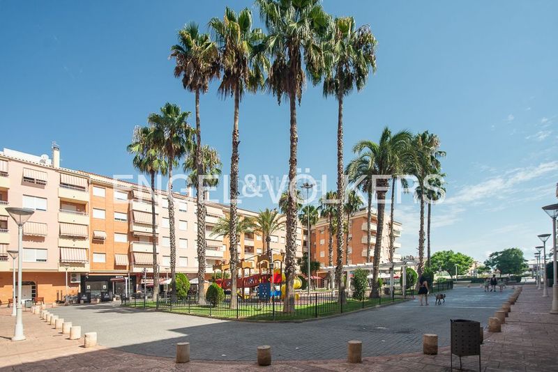 Foto b6153c29-54f0-4d71-94c4-10db07f40dbb. Pis amb calefacció aparcament a Puerto Benicarló