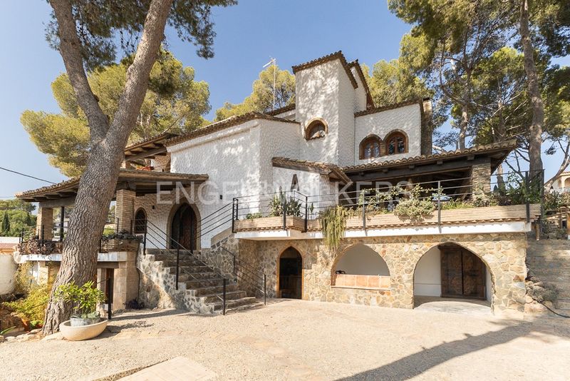 Foto e3d6a0cd-b49f-46b4-999c-c3b858ad1835. Lloguer casa amb calefacció aparcament piscina a Manises