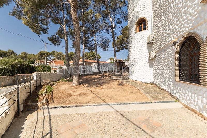 Foto f5f340a5-68eb-4fbe-bef1-fa06276265ad. Lloguer casa amb calefacció aparcament piscina a Manises