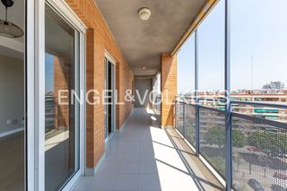 Pis  Carrer ciutat de mislata. Fantástico piso junto av. del cid con gran balcónterraza