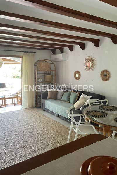 Foto 5cee81b3-3fea-40ce-ac4f-0e89756ca992. Casa amb calefacció piscina a El Puerto Dénia