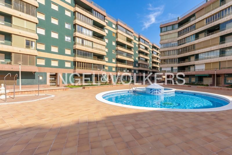 Foto da23e36b-d058-404e-952a-32af0f9c9ece. Pis amb calefacció piscina a El Perelló Sueca
