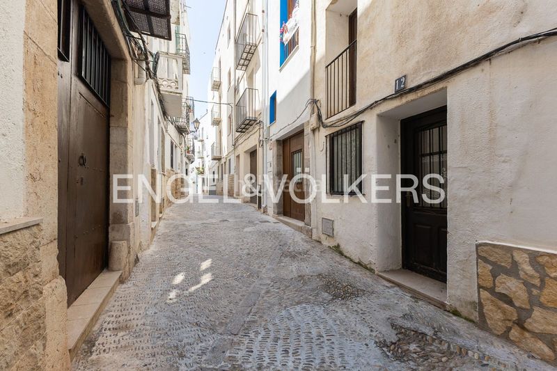 Foto c8b5c8a2-c8f7-4236-addc-c85269df1fdf. Casa adossada amb calefacció a Centro-Casco Antiguo Peñíscola