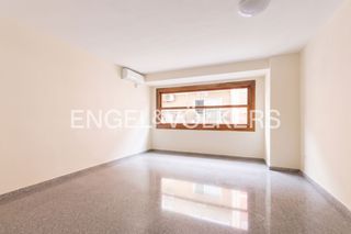 Lloguer Casa  Carrer la torre. Casa de pueblo con impresionante terraza en paterna