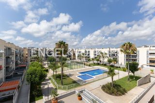 Rent Penthouse  Carrer costa brava. Exclusivo ático frente al mar en casablanca  120 m