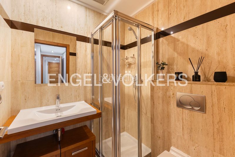 Foto f12a4ec7-d44c-4718-84e2-ee64592175ee. Dúplex amb calefacció aparcament piscina a Barrio Benicalap Valencia