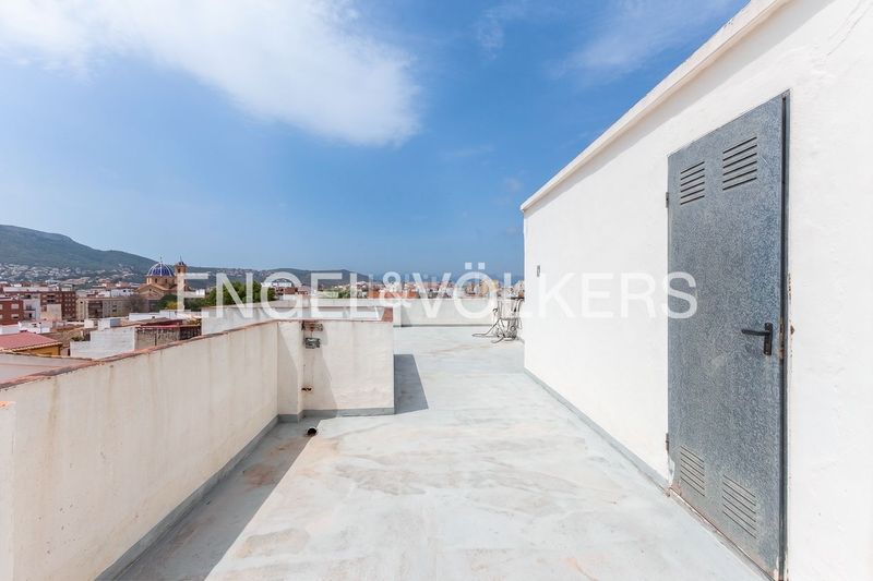 Foto aa5d42ea-834d-42e4-8b78-8f726b2a2c81. Pis amb calefacció a Centro Urbano Dénia