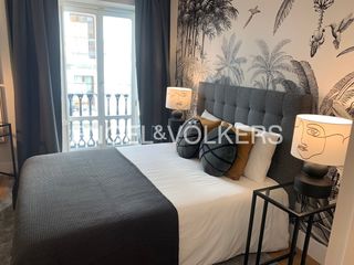 Rent Flat in La Roqueta. Nuevo piso en edificio con piscina en centro