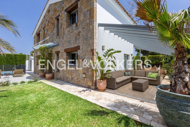 Foto 0fec8459-f303-41e0-9b40-09e329cff7fc. Casa amb calefacció aparcament piscina a El Montgó Dénia