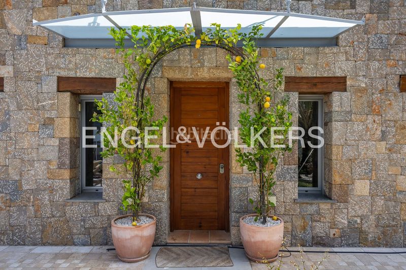 Foto 5d4a4d1b-fef4-4314-ac19-c17a67a16ade. Casa amb calefacció aparcament piscina a El Montgó Dénia