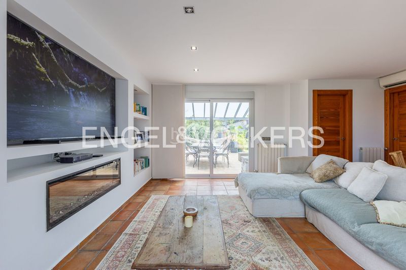 Foto b49df0d2-53a8-405b-8150-c0e5e01c37f4. Casa amb calefacció aparcament piscina a El Montgó Dénia