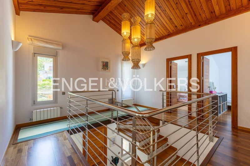 Foto dd35cf8b-9048-46f7-ad57-7524f55657ed. Casa amb calefacció aparcament piscina a El Montgó Dénia