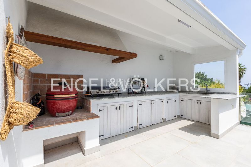 Foto f4128768-f98b-4e87-a081-822b083eb939. Casa amb calefacció aparcament piscina a El Montgó Dénia