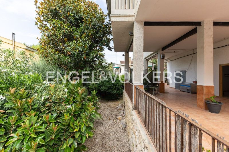 Foto c4c2081a-a212-40bb-944b-c8f9de7b6cf7. Casa amb calefacció piscina a Godelleta