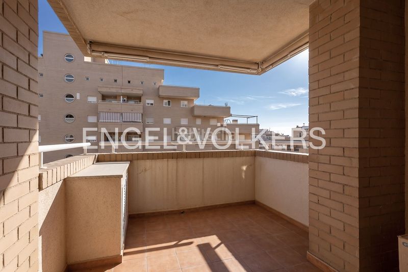 Foto c8d3da37-6de7-481c-a452-3dfa934d9dad. Pis amb calefacció aparcament piscina a Jardines del Mar Oropesa del Mar
