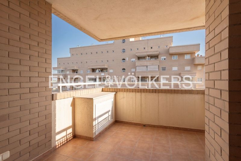 Foto d797a765-25e4-466c-95e0-14c761d68b85. Pis amb calefacció aparcament piscina a Jardines del Mar Oropesa del Mar