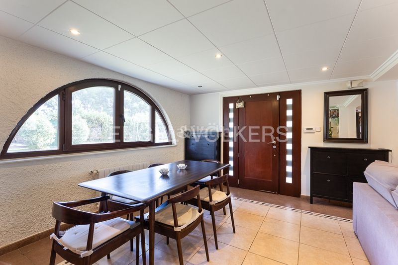 Foto 57763836-6155-427d-9685-0fbb378d0ba0. Casa amb calefacció aparcament piscina a Los Pinares-La Masia Bétera