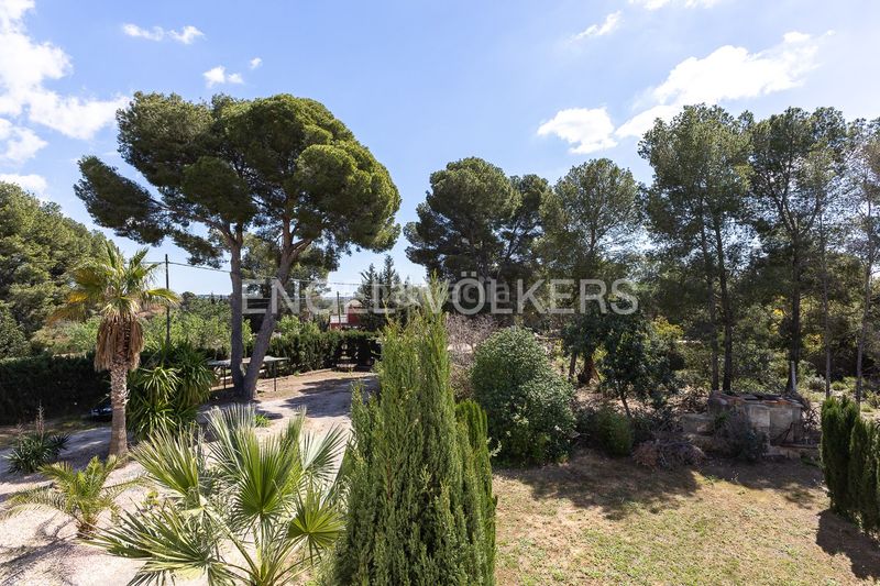 Foto 93162d14-b576-45d8-b3bb-9f412b45f375. Casa amb calefacció aparcament piscina a Los Pinares-La Masia Bétera
