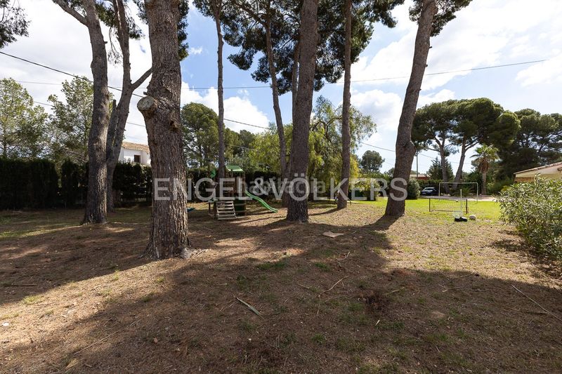 Foto eb43e306-262f-4261-85d9-7e99c4a7d60c. Casa amb calefacció aparcament piscina a Los Pinares-La Masia Bétera