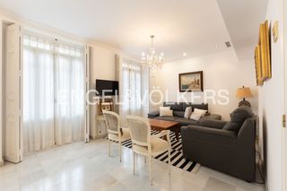 Miete Etagenwohnung in El Pla del Remei. Excelente vivienda amueblada frente al mercado colón