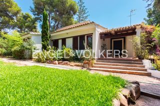 Miete Haus in Rocafort. Espectacular vivienda en santa bárbara