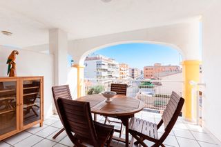 Pis a Moncófar Playa. Tu refugio junto al mediterráneo  apartamento con terraza y vist